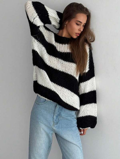 Alexia - Oversized zwart-wit trui